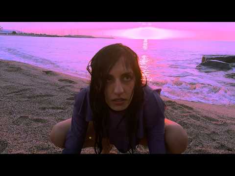 Queen Yasmeen - Something's A Brewing (Official Music Video)